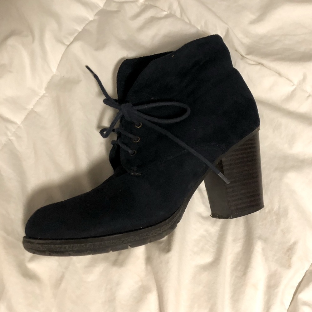 Dark blue suede booty